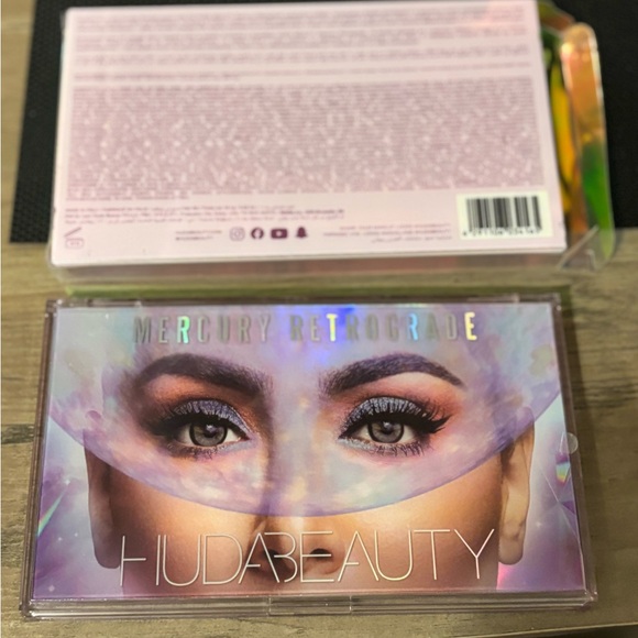Huda Beauty Mercury Retrograde Eyeshadow Palette (NEW) - Picture 1 of 2